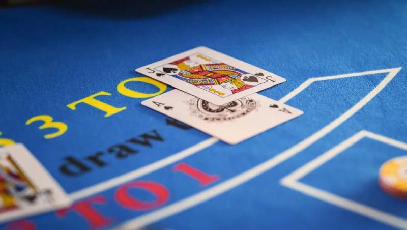 Mẹo “Né Bài Chết” Khi Chơi Xì Dách - Bí Kíp Sống Sót Tốt Nhất